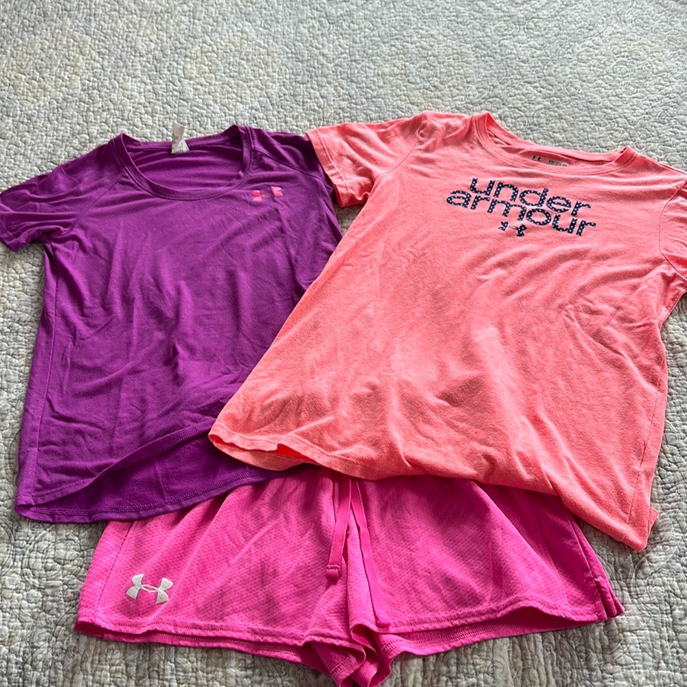 2 under Armour tops, 1 shorts